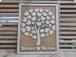 Панно дерево с сердцами